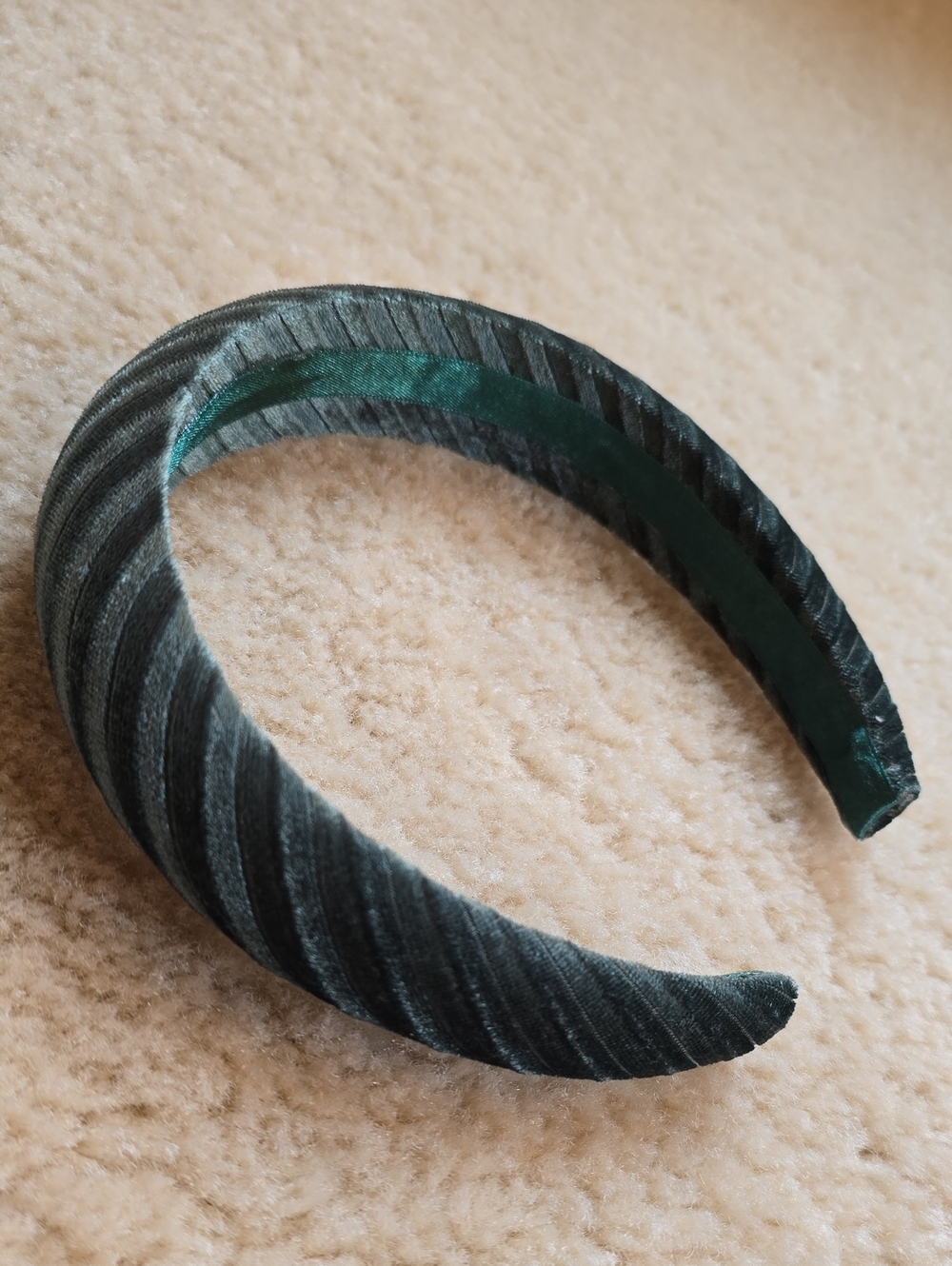 Padded Green Velvet Headband - NWOT